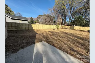2128 Holly Street, Charlotte, NC 28216 - Photo 25