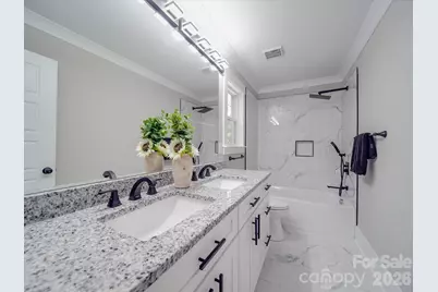 2128 Holly Street, Charlotte, NC 28216 - Photo 17