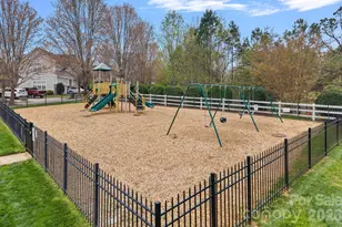 176 Water Oak Dr, Mooresville, NC 28117 - Photo 35