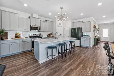 240 Eden Avenue, Mooresville, NC 28115 - Photo 3