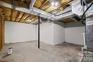 457 17th Ave NE, Hickory, NC 28601 - Photo 23