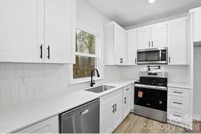 423 Queens Court, Gastonia, NC 28052 - Photo 13