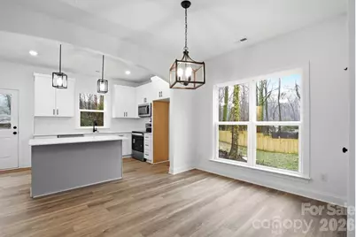 423 Queens Court, Gastonia, NC 28052 - Photo 5