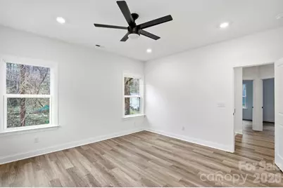 423 Queens Court, Gastonia, NC 28052 - Photo 25