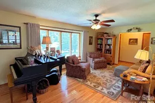 35 Azalea Dr, Spruce Pine, NC 28777 - Photo 7