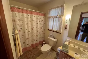 35 Azalea Dr, Spruce Pine, NC 28777 - Photo 21