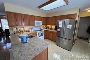 35 Azalea Dr, Spruce Pine, NC 28777 - Photo 13