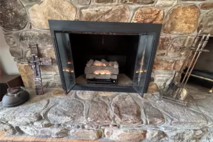 35 Azalea Dr, Spruce Pine, NC 28777 - Photo 17