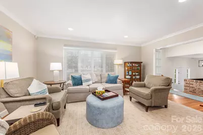 6929 Knightswood Drive, Charlotte, NC 28226 - Photo 7