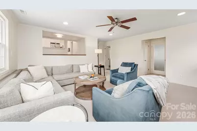 6929 Knightswood Drive, Charlotte, NC 28226 - Photo 5