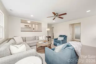 6929 Knightswood Dr, Charlotte, NC 28226 - Photo 5