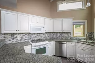 14623 Waterside Dr, Charlotte, NC 28278 - Photo 9