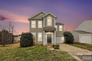 8601 Sawleaf Ct, Charlotte, NC 28215 - Photo 1