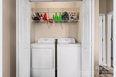 8601 Sawleaf Court, Charlotte, NC 28215 - Photo 11