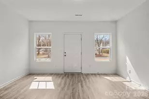 4511 Eaves Ln, Charlotte, NC 28215 - Photo 3