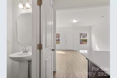 4511 Eaves Lane, Charlotte, NC 28215 - Photo 7