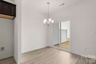 4511 Eaves Ln, Charlotte, NC 28215 - Photo 13