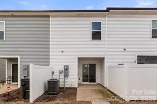 4511 Eaves Ln, Charlotte, NC 28215 - Photo 31