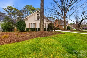 17206 Players Ridge Dr, Cornelius, NC 28031 - Photo 3