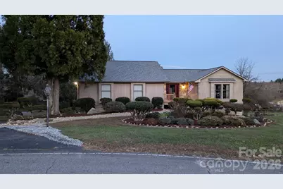 18 Amber Drive, Horse Shoe, NC 28742 - Photo 3