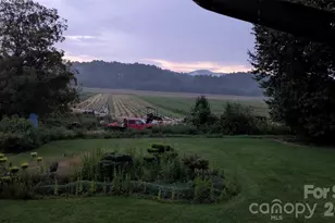 18 Amber Dr, Horse Shoe, NC 28742 - Photo 31