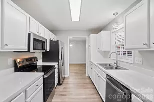 4584 Cherokee Dr, Maiden, NC 28650 - Photo 17