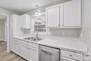 4584 Cherokee Dr, Maiden, NC 28650 - Photo 19