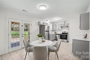 8205 Meadowind Cir, Charlotte, NC 28226 - Photo 11