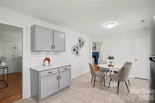 8205 Meadowind Cir, Charlotte, NC 28226 - Photo 13