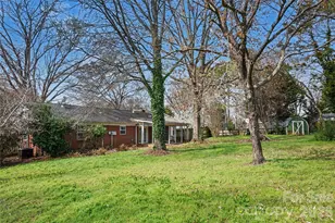 8205 Meadowind Cir, Charlotte, NC 28226 - Photo 25