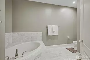 400 N Church St, Charlotte, NC 28202 - Photo 21