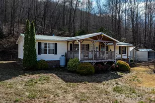1922 Zacks Fork Rd, Lenoir, NC 28645 - Photo 1