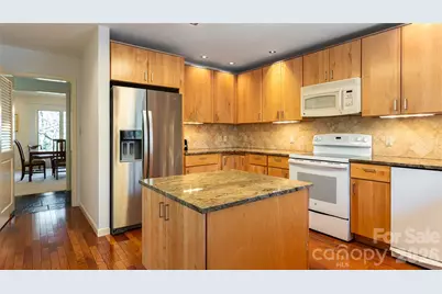 12 Stuyvesant Crescent, Asheville, NC 28803 - Photo 17