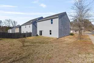 8203 Paw Valley Ln, Charlotte, NC 28214 - Photo 23