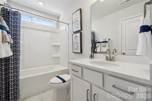 4146 Vis Pne Dr, Charlotte, NC 28215 - Photo 19