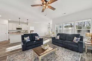 3567 Farmfield Dr, Claremont, NC 28610 - Photo 5