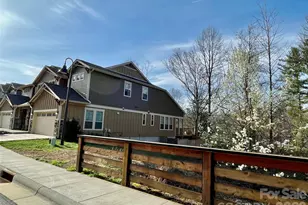 554 Sweet Birch Park Ln, Black Mountain, NC 28711 - Photo 3