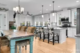 554 Sweet Birch Park Ln, Black Mountain, NC 28711 - Photo 1