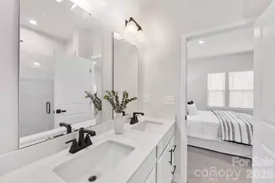 425 Tristram Lane, Charlotte, NC 28205 - Photo 39