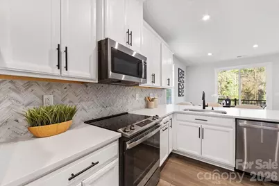 425 Tristram Lane, Charlotte, NC 28205 - Photo 23