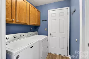 6107 Colchester Ln, Matthews, NC 28104 - Photo 27