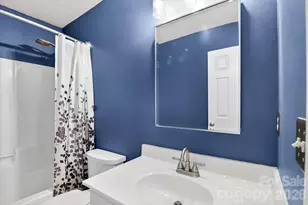 6107 Colchester Ln, Matthews, NC 28104 - Photo 21