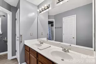 6107 Colchester Ln, Matthews, NC 28104 - Photo 15