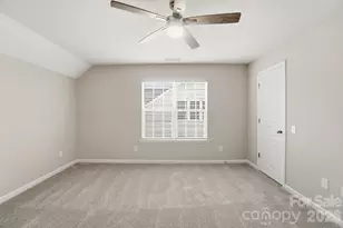 8835 Kestral Ridge Dr, Charlotte, NC 28269 - Photo 33