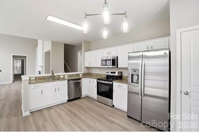 8835 Kestral Ridge Drive, Charlotte, NC 28269 - Photo 17