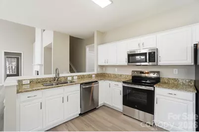 8835 Kestral Ridge Drive, Charlotte, NC 28269 - Photo 19