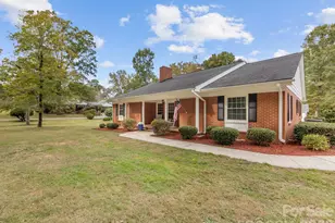 100 Forest Hills Dr, Monroe, NC 28112 - Photo 3