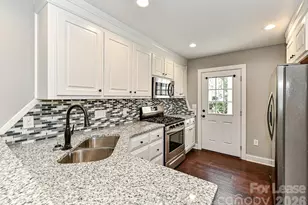 704 N Main St, Mooresville, NC 28115 - Photo 7