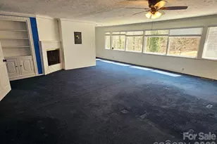 34 Landfair Ln, Hendersonville, NC 28792 - Photo 9