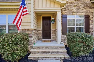 135 Lakeshore Hills Drive, Mooresville, NC 28117 - Photo 3